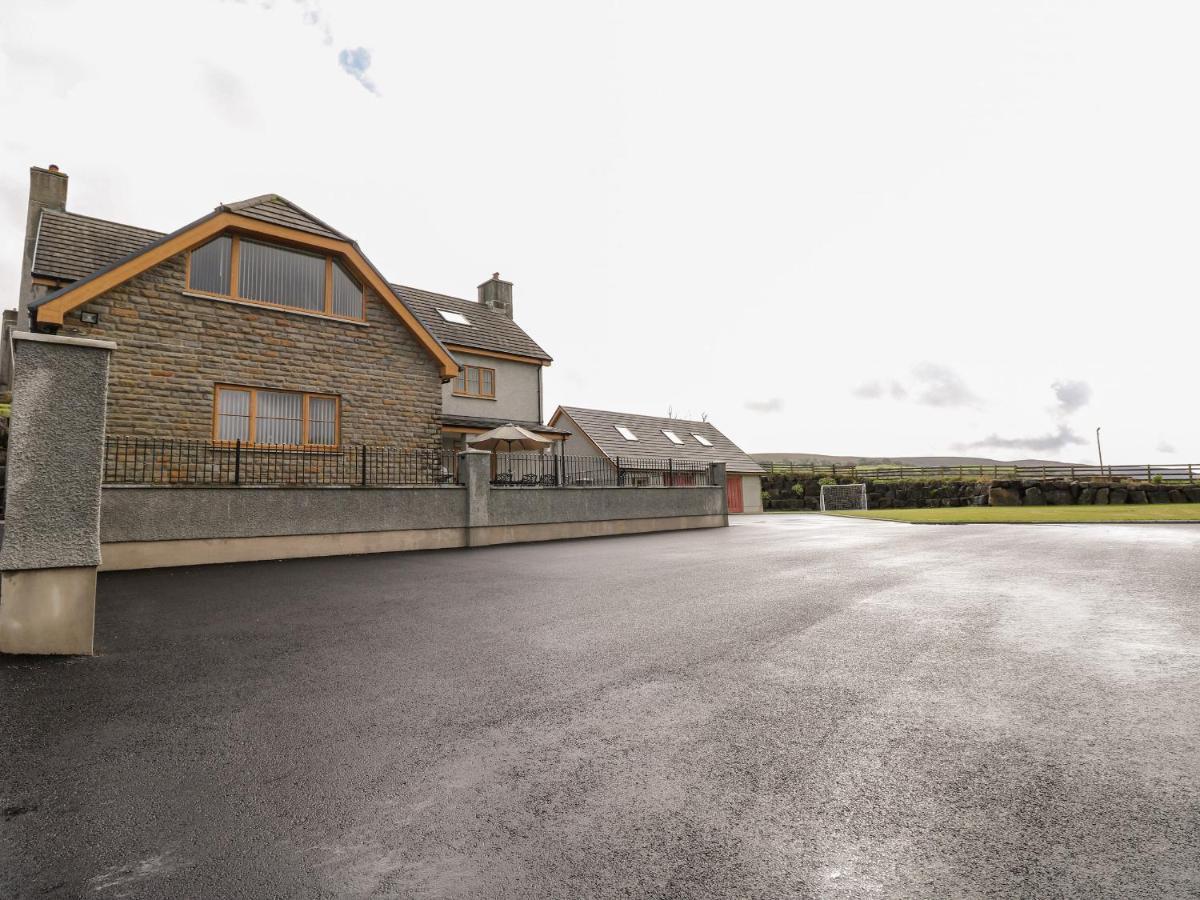 Grooms Quarters At Pant Y Gaseg Farm アンマンフォード エクステリア 写真